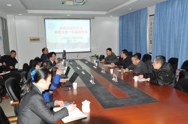 市农委副主任殷欧,农产品质量安全监管处处长陈峥嵘,邢增涛副调研员